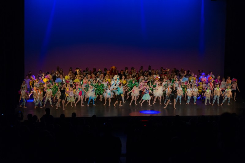 "Frost" og "And the Winner Is"